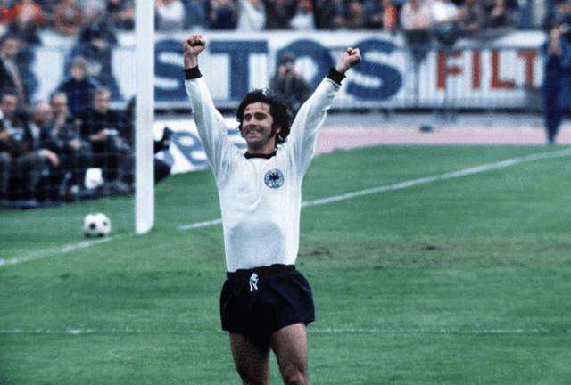 崭露头角 崭露头角