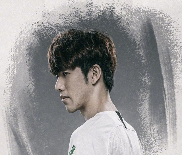 伤缺席一个 伤缺席一个