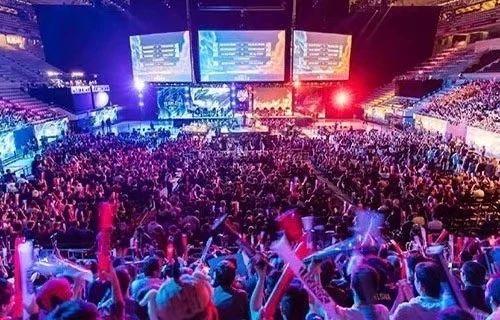 多的组织和 多的组织和